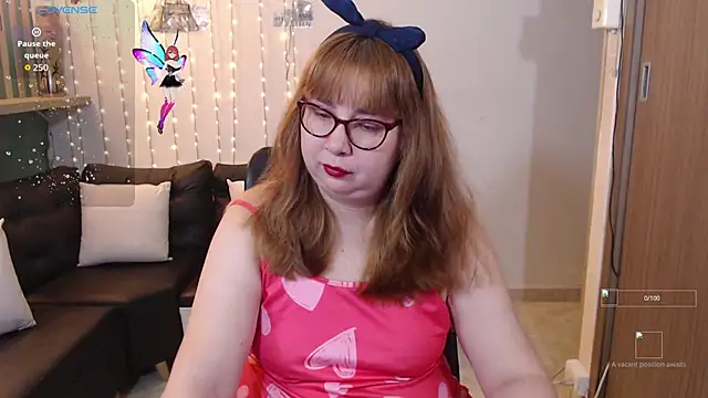 chloe prg online show from 11-24-25, 01:33