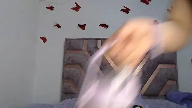 Anny Fox- online show from 10-16-25, 03:37