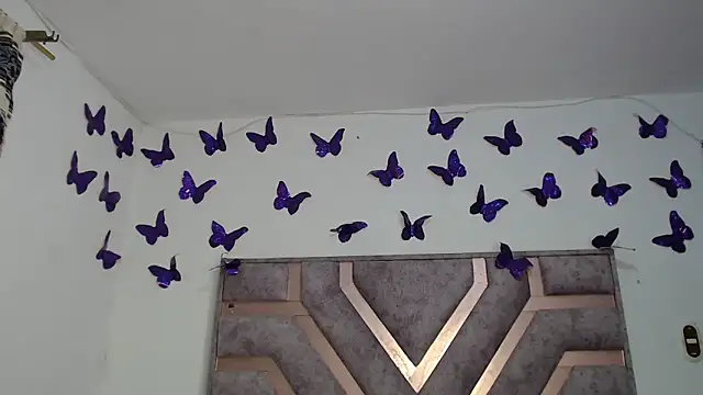 Anny Fox- online show from 12-23-25, 04:12