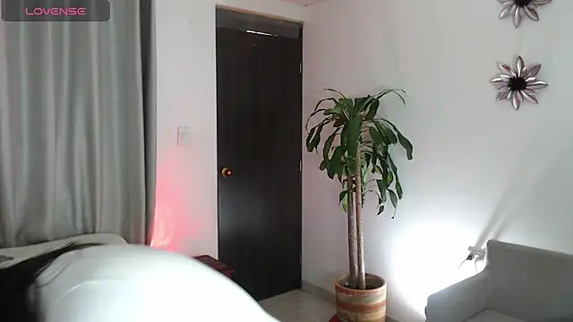 Snapshot of mrs_deborah chatting on 09-12-25, 09:03 mrs deborah online show from 09-12-25, 09:03