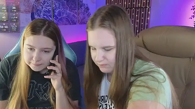 Snapshot of Ellie_Wellie chatting on 02-06-25, 03:09 Ellie Wellie online show from 02-06-25, 03:09