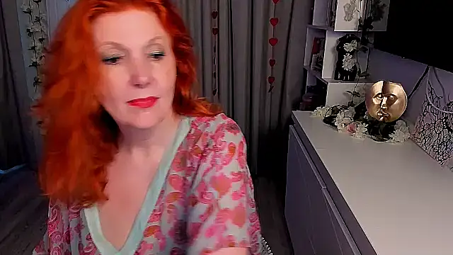 Fire-Fox-One online show from 09-19-25, 03:49