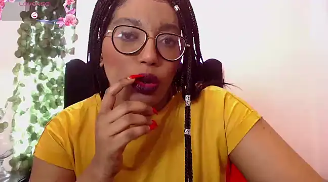Snapshot of AmyBriiggs chatting on 01-28-25, 12:22 AmyBriiggs online show from 01-28-25, 12:22