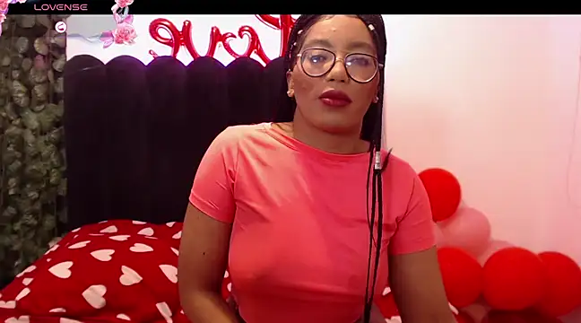 Snapshot of AmyBriiggs chatting on 02-16-25, 07:59 AmyBriiggs online show from 02-16-25, 07:59