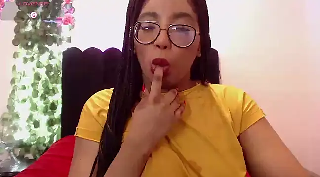 Snapshot of AmyBriiggs chatting on 02-01-25, 01:41 AmyBriiggs online show from 02-01-25, 01:41