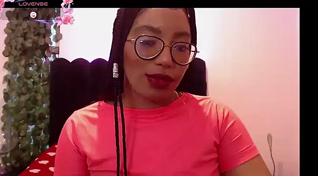 Snapshot of AmyBriiggs chatting on 02-07-25, 11:34 AmyBriiggs online show from 02-07-25, 11:34