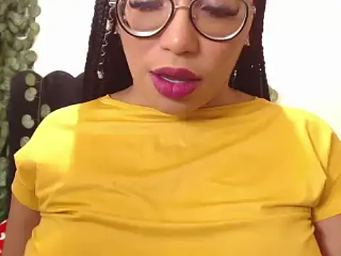 AmyBriiggs online show from 11-04-25, 04:05