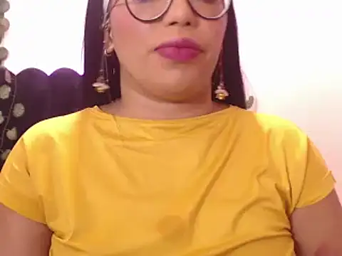 Snapshot of AmyBriiggs chatting on 09-29-25, 04:08 AmyBriiggs online show from 09-29-25, 04:08