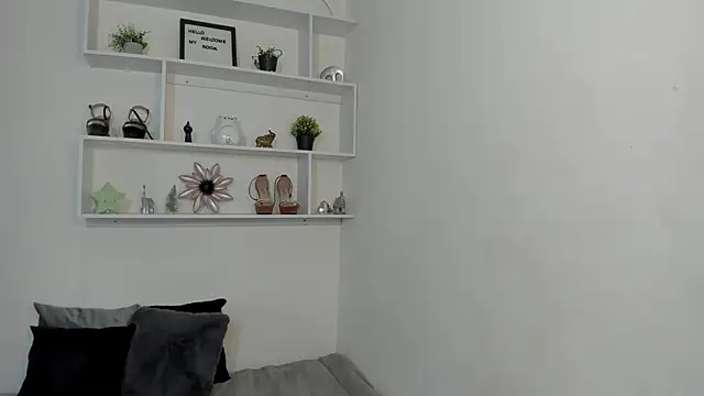 Snapshot of Zizi-campbel chatting on 12-27-24, 01:22 Zizi-campbel online show from 12-27-24, 01:22