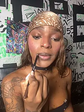 Snapshot of Zizi-campbel chatting on 12-02-25, 09:00 Zizi-campbel online show from 12-02-25, 09:00