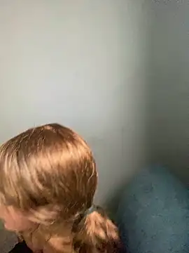 Snapshot of Zizi-campbel chatting on 02-01-26, 09:07 Zizi-campbel online show from 02-01-26, 09:07