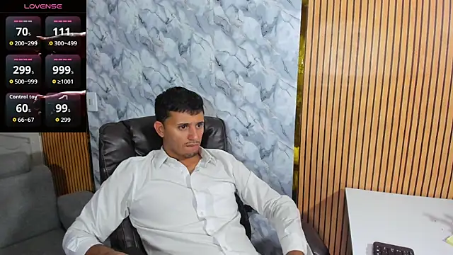 Hideintheoffice online show from 11-06-25, 03:43