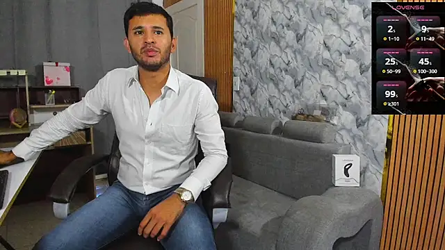 Hideintheoffice online show from 02-08-26, 04:32