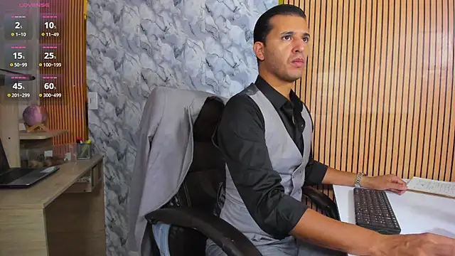 Hideintheoffice online show from 04-13-26, 12:09