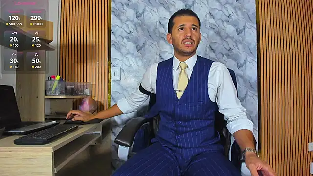 Hideintheoffice online show from 05-06-26, 03:32