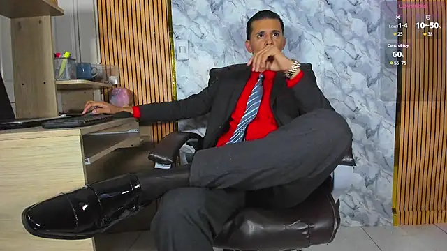 Hideintheoffice online show from 05-23-26, 01:37