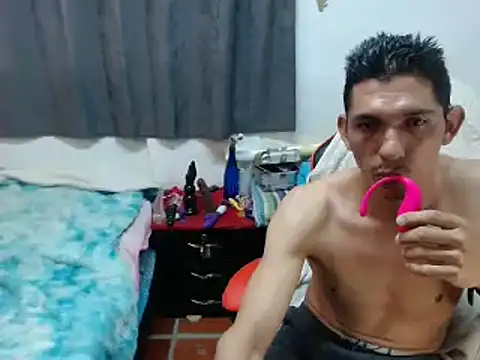 Snapshot of chayanne_odisea chatting on 09-14-25, 02:34 chayanne odisea online show from 09-14-25, 02:34