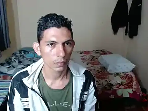 Snapshot of chayanne_odisea chatting on 02-21-25, 02:06 chayanne odisea online show from 02-21-25, 02:06