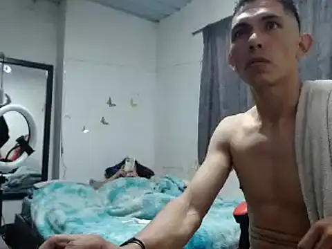 Snapshot of chayanne_odisea chatting on 09-30-25, 01:55 chayanne odisea online show from 09-30-25, 01:55