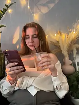 MayaMystic online show from 09-29-25, 01:17