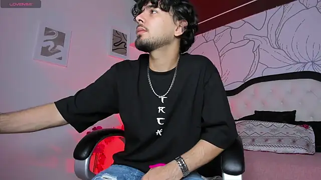 Samir bear online show from 11-28-25, 12:38