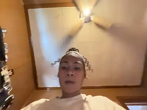 carmelbbyx22 online show from 02-08-26, 05:21