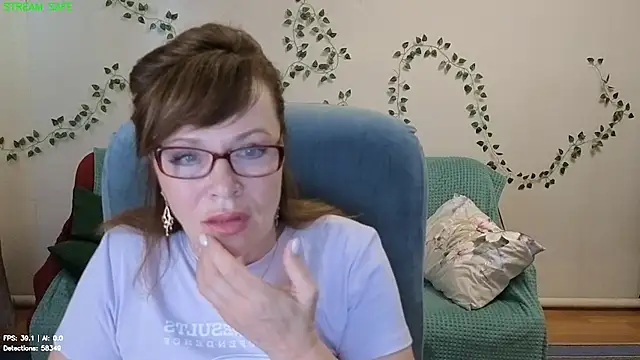 Snapshot of Miss_Moren chatting on 07-27-26, 05:14 Miss Moren online show from 07-27-26, 05:14