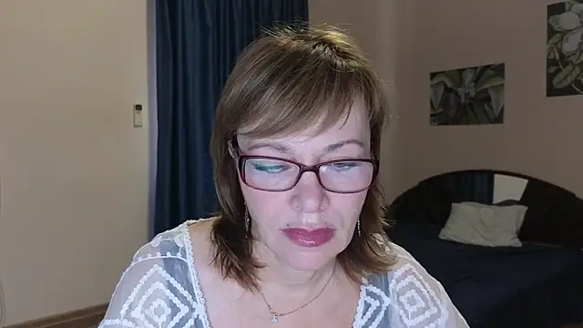 Snapshot of Miss_Moren chatting on 11-26-25, 05:07 Miss Moren online show from 11-26-25, 05:07