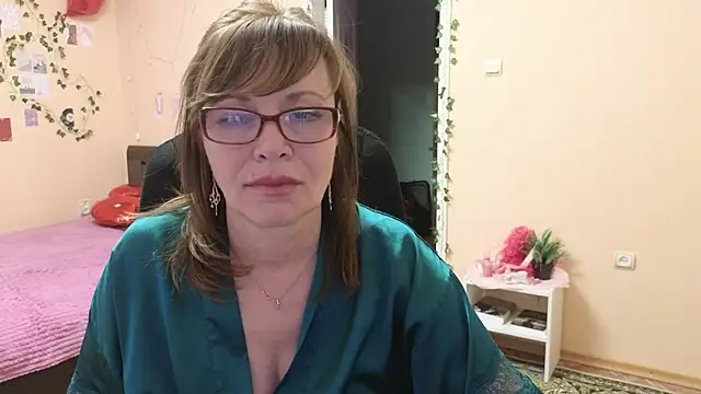 Miss Moren online show from 03-31-26, 03:58