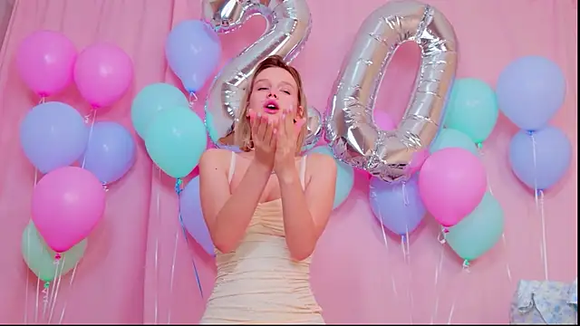 MeowthLilu online show from 02-05-26, 03:57