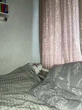 AmmyRich1 online show from 04-17-26, 05:10