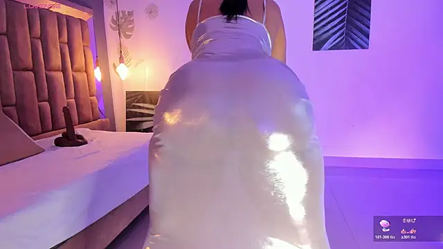 victoriaroyce1 online show from 11-08-25, 03:48