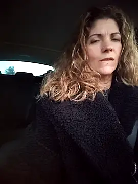 Snapshot of sansan2411 chatting on 02-12-26, 04:51 sansan2411 online show from 02-12-26, 04:51