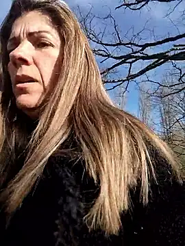 Snapshot of sansan2411 chatting on 02-09-26, 12:47 sansan2411 online show from 02-09-26, 12:47