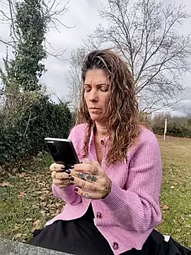 Snapshot of sansan2411 chatting on 02-21-26, 01:02 sansan2411 online show from 02-21-26, 01:02