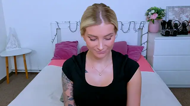 Lia Benini online show from 03-16-26, 12:31