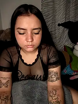 Snapshot of Ema_kraus chatting on 02-27-25, 06:35 Ema kraus online show from 02-27-25, 06:35