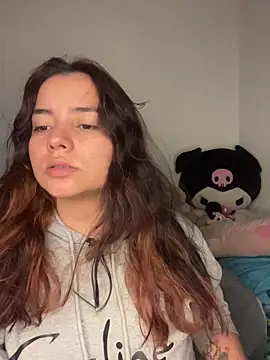 Snapshot of Ema_kraus chatting on 02-25-26, 02:45 Ema kraus online show from 02-25-26, 02:45