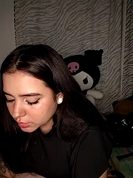 Snapshot of Ema_kraus chatting on 03-20-25, 05:02 Ema kraus online show from 03-20-25, 05:02