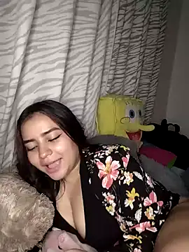 Snapshot of Ema_kraus chatting on 02-08-25, 12:38 Ema kraus online show from 02-08-25, 12:38