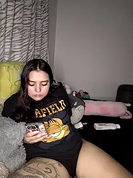 Snapshot of Ema_kraus chatting on 02-11-25, 03:50 Ema kraus online show from 02-11-25, 03:50