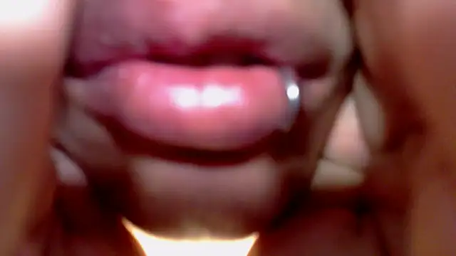 Snapshot of perfectlump chatting on 02-28-25, 04:31 perfectlump online show from 02-28-25, 04:31