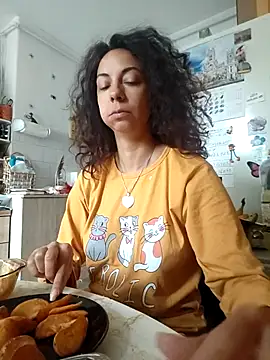 Snapshot of naughty69curls chatting on 10-01-25, 12:31 naughty69curls online show from 10-01-25, 12:31