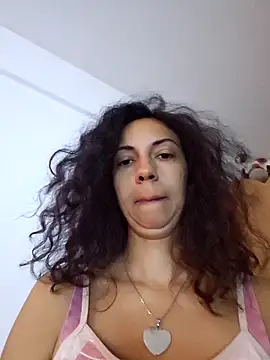 Snapshot of naughty69curls chatting on 10-10-25, 02:29 naughty69curls online show from 10-10-25, 02:29