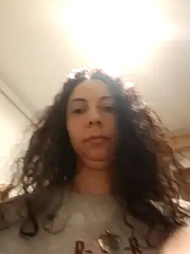 Snapshot of naughty69curls chatting on 02-16-26, 06:28 naughty69curls online show from 02-16-26, 06:28