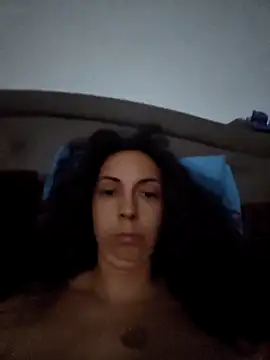 Snapshot of naughty69curls chatting on 12-13-25, 08:04 naughty69curls online show from 12-13-25, 08:04