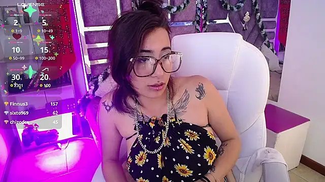 Snapshot of Camilaa1__ chatting on 12-22-24, 09:55 Camilaa1 online show from 12-22-24, 09:55