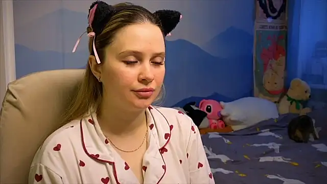 IlonaMurf online show from 12-15-25, 07:25