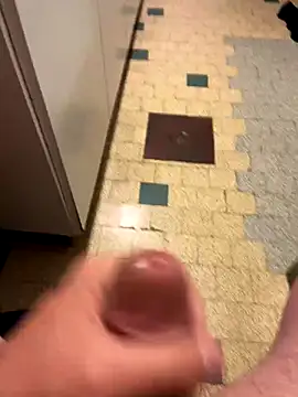 mikiss789 online show from 11-10-25, 04:28