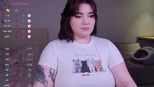 YumiYammy online show from 11-23-25, 02:49